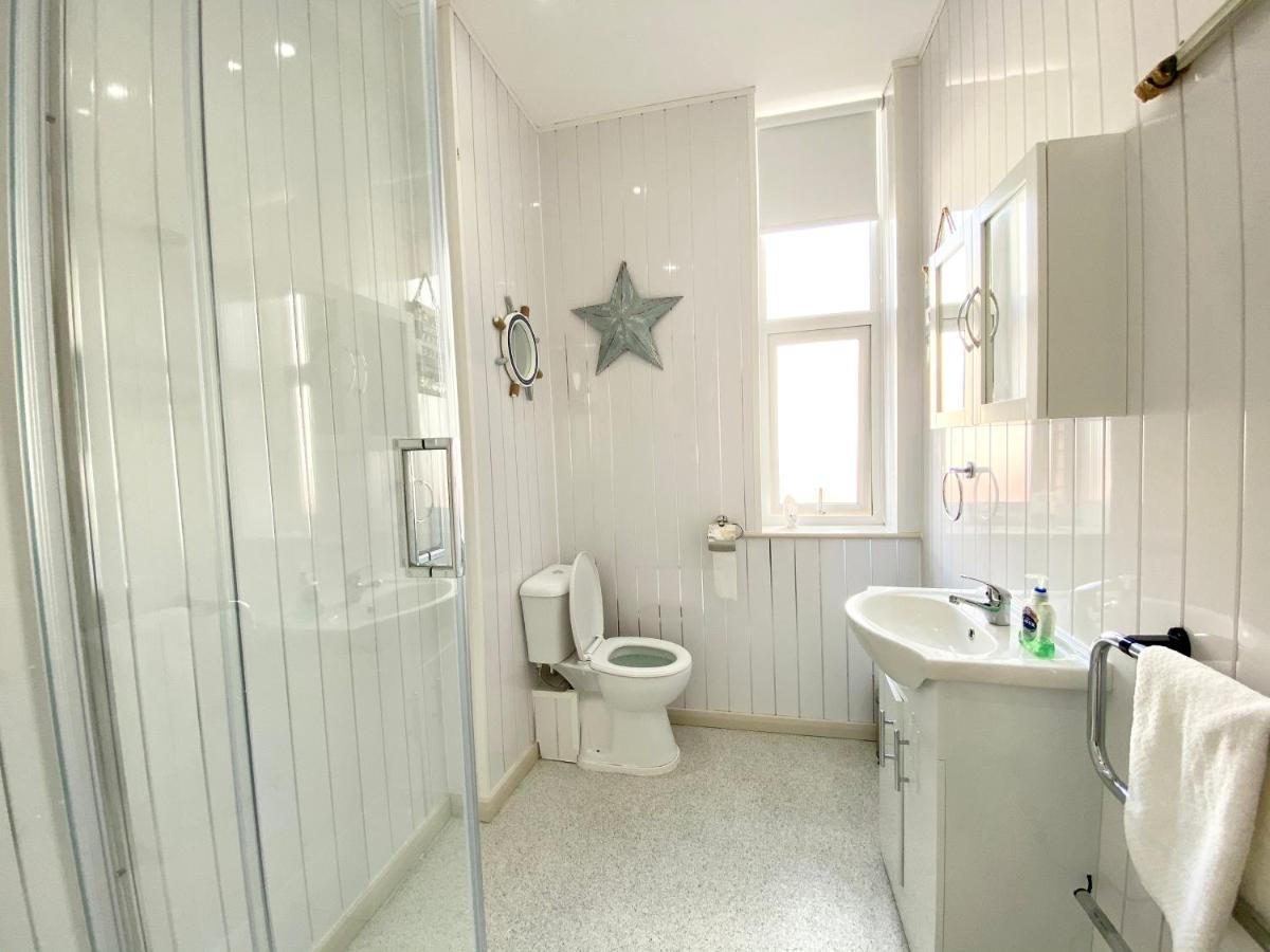 Princess Theatre View By Service Appartement